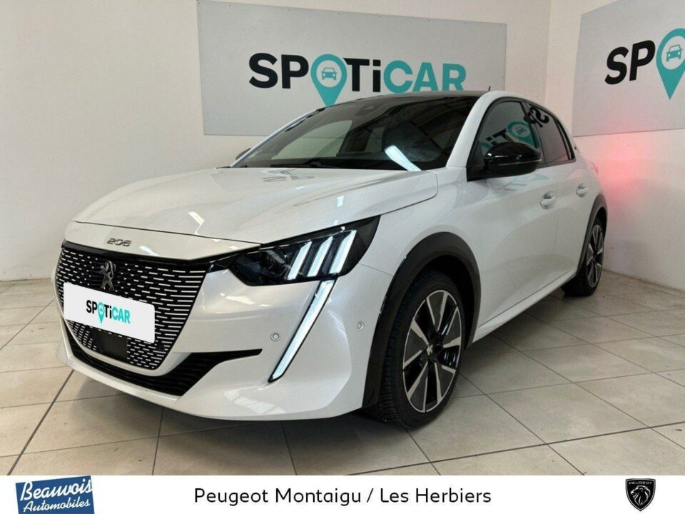 PEUGEOTE 208VO0215633736.jpg